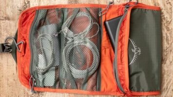 best travel bag for electronics