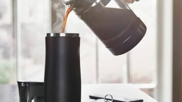 contigo vacuum sealed travel mug